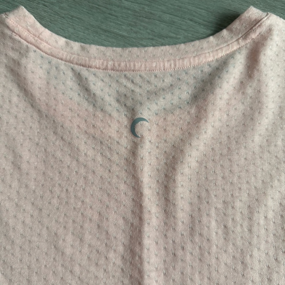 Women's Peach Short Sleeve Top - Picture 3 of 3